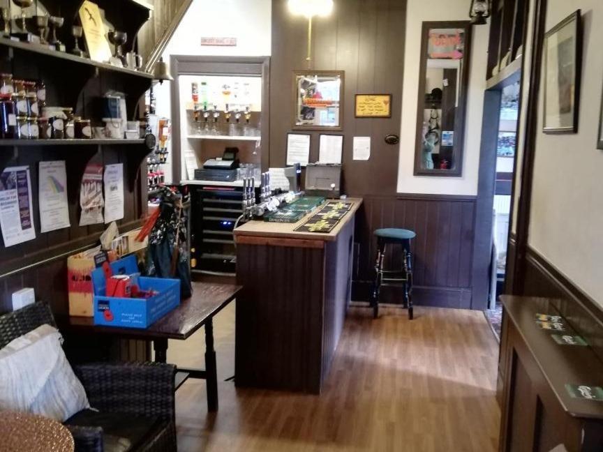 Llanbister 雄狮宾馆酒店 外观 照片