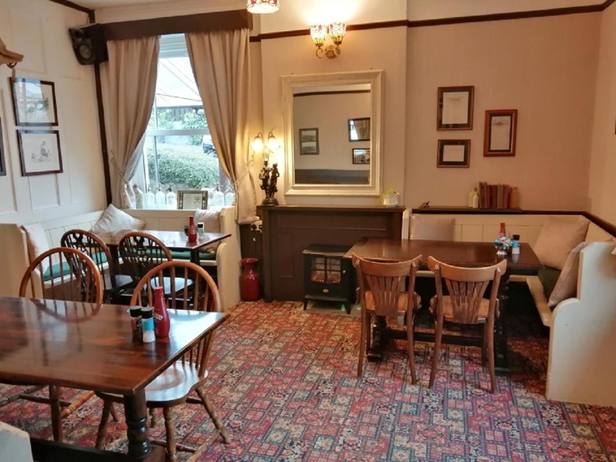 Llanbister 雄狮宾馆酒店 外观 照片